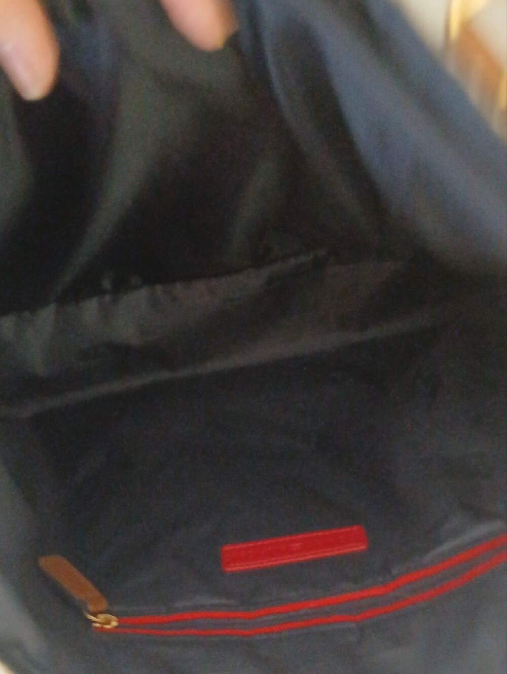 Tommy Hilfiger Women’s Tote Bag in Beige and Tan with Gold Accents - Picture 6 of 9